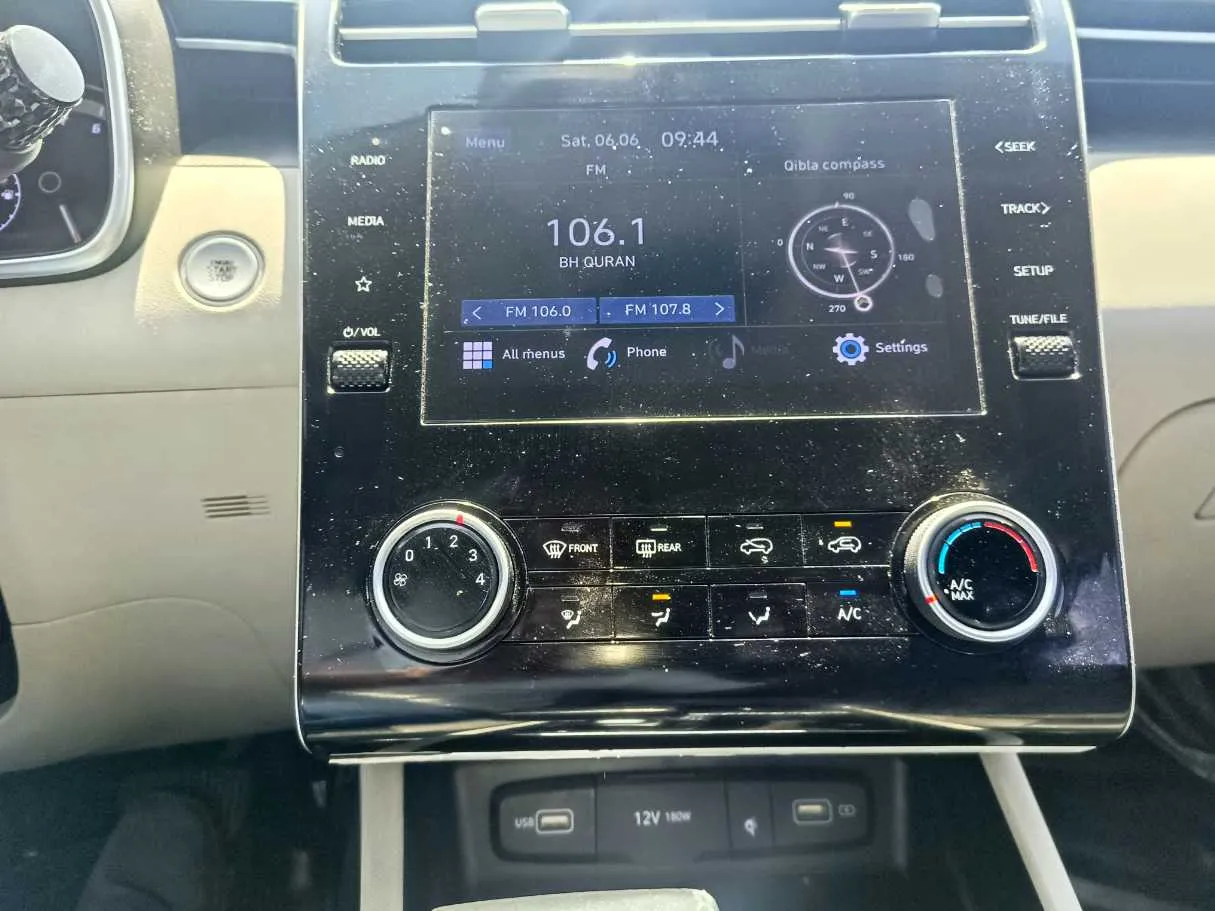 Car image 21
