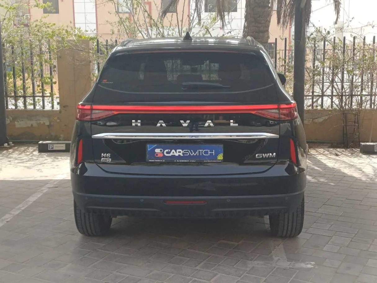 Car image 6