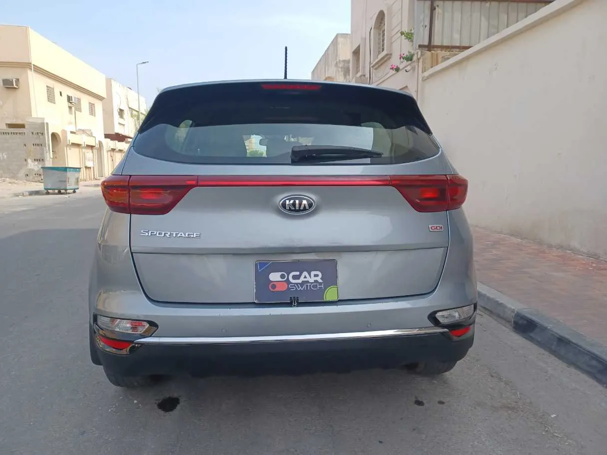 Car image 6