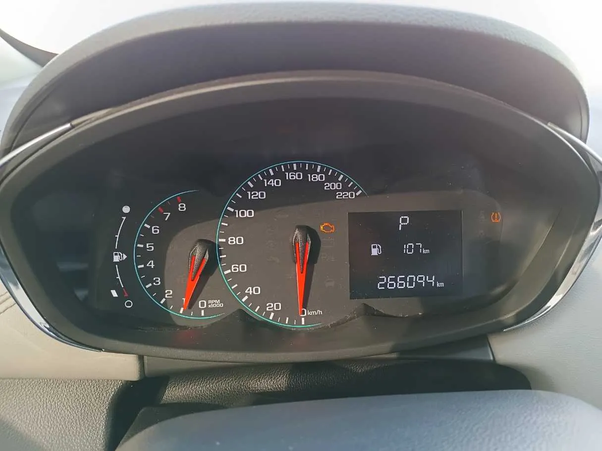 Car image 18