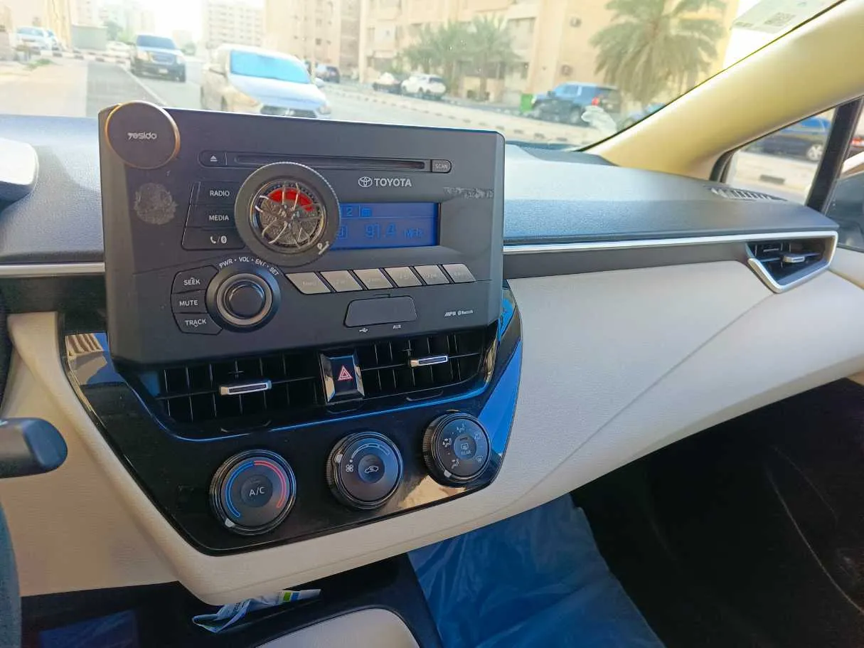 Car image 21