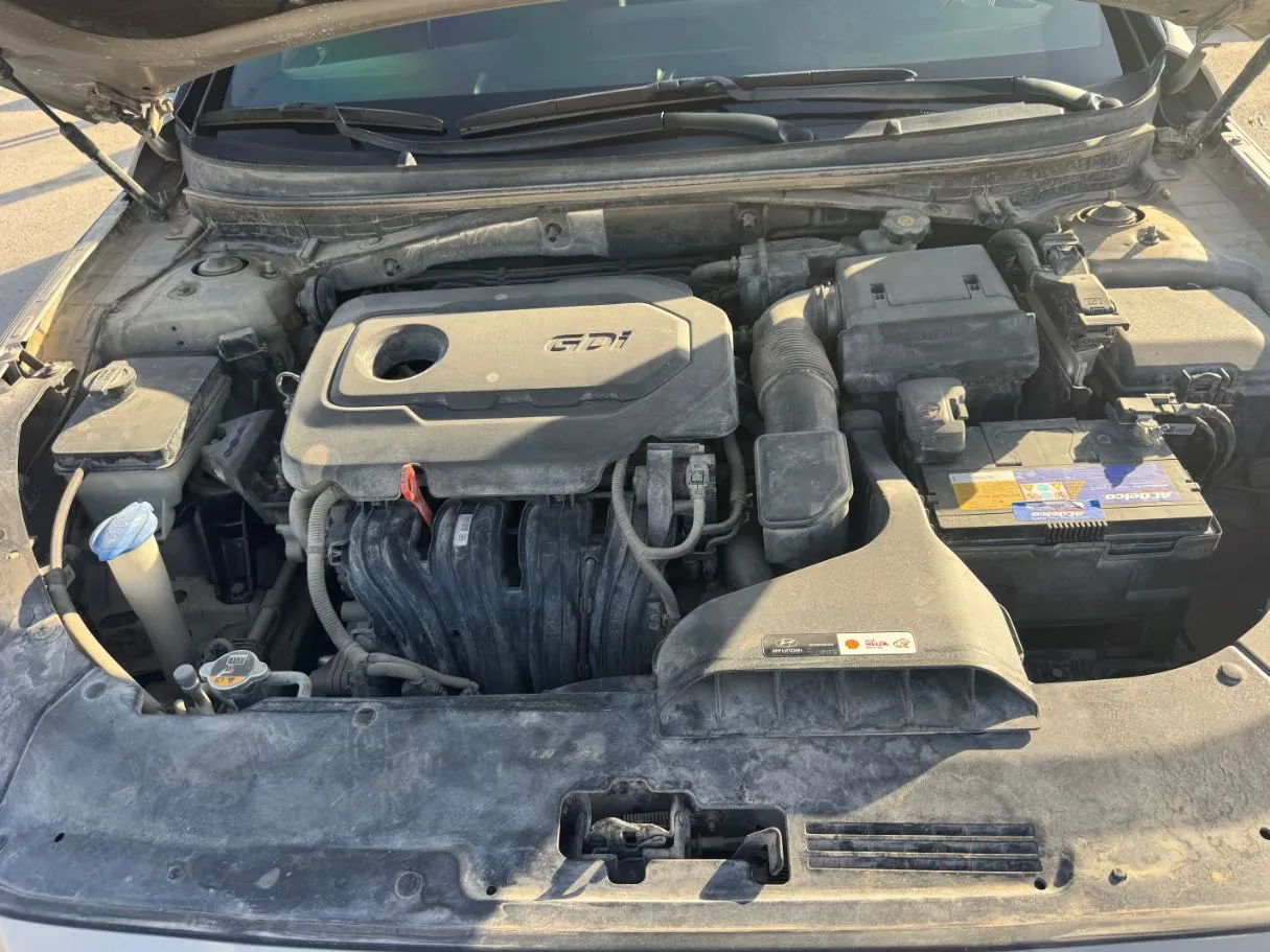 Car image 21