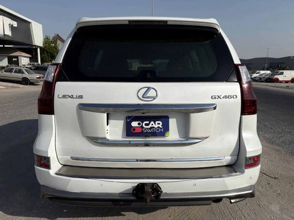 Car image 6