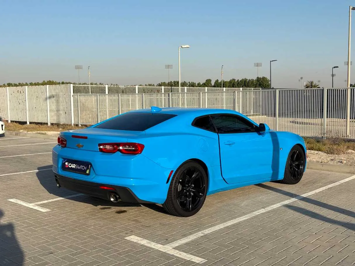 Car image 5