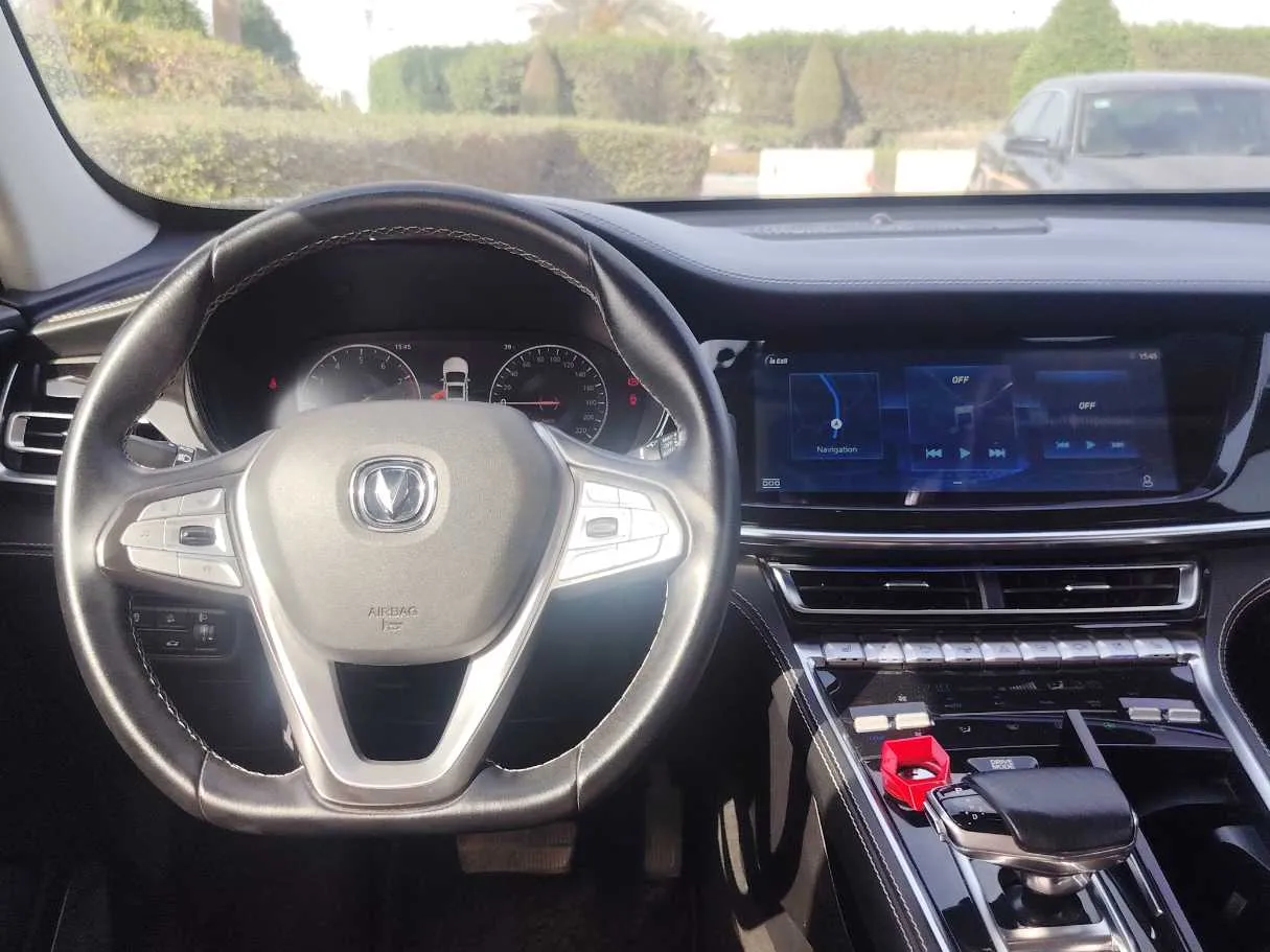Car image 23