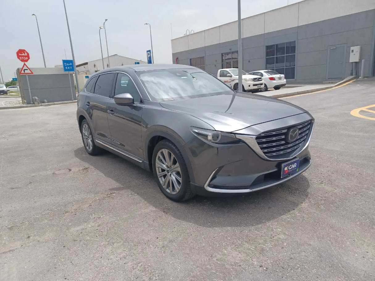 Car image 3