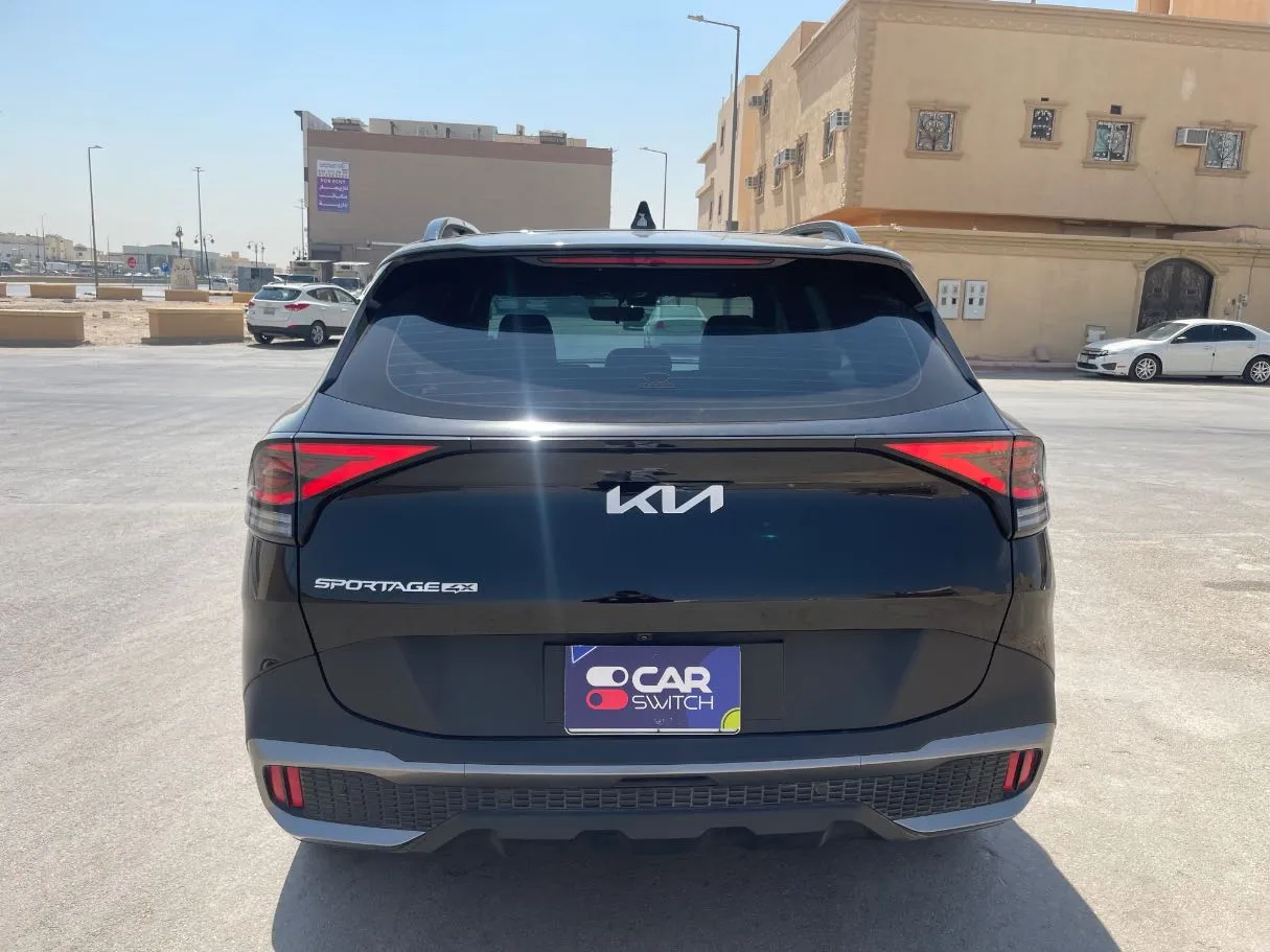 Car image 6