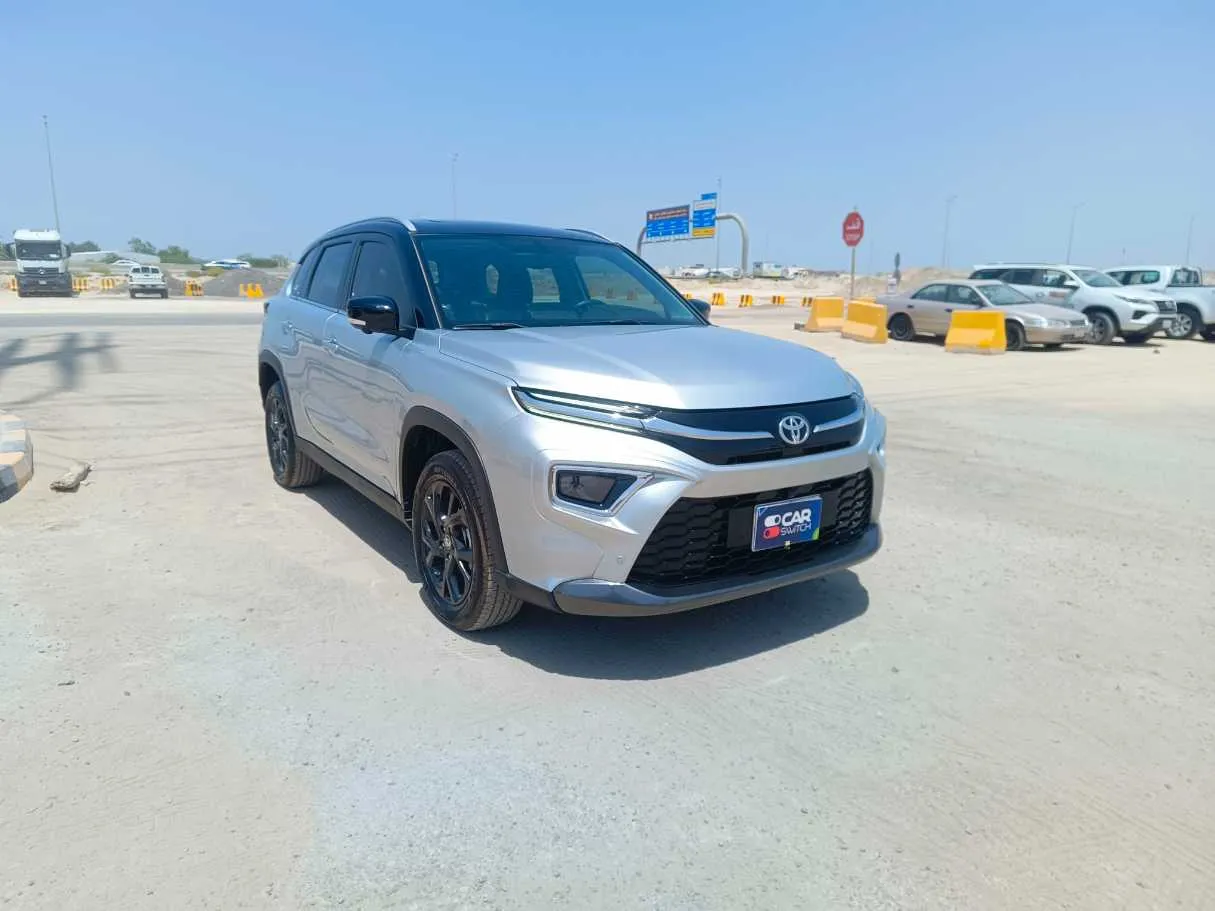 Car image 3