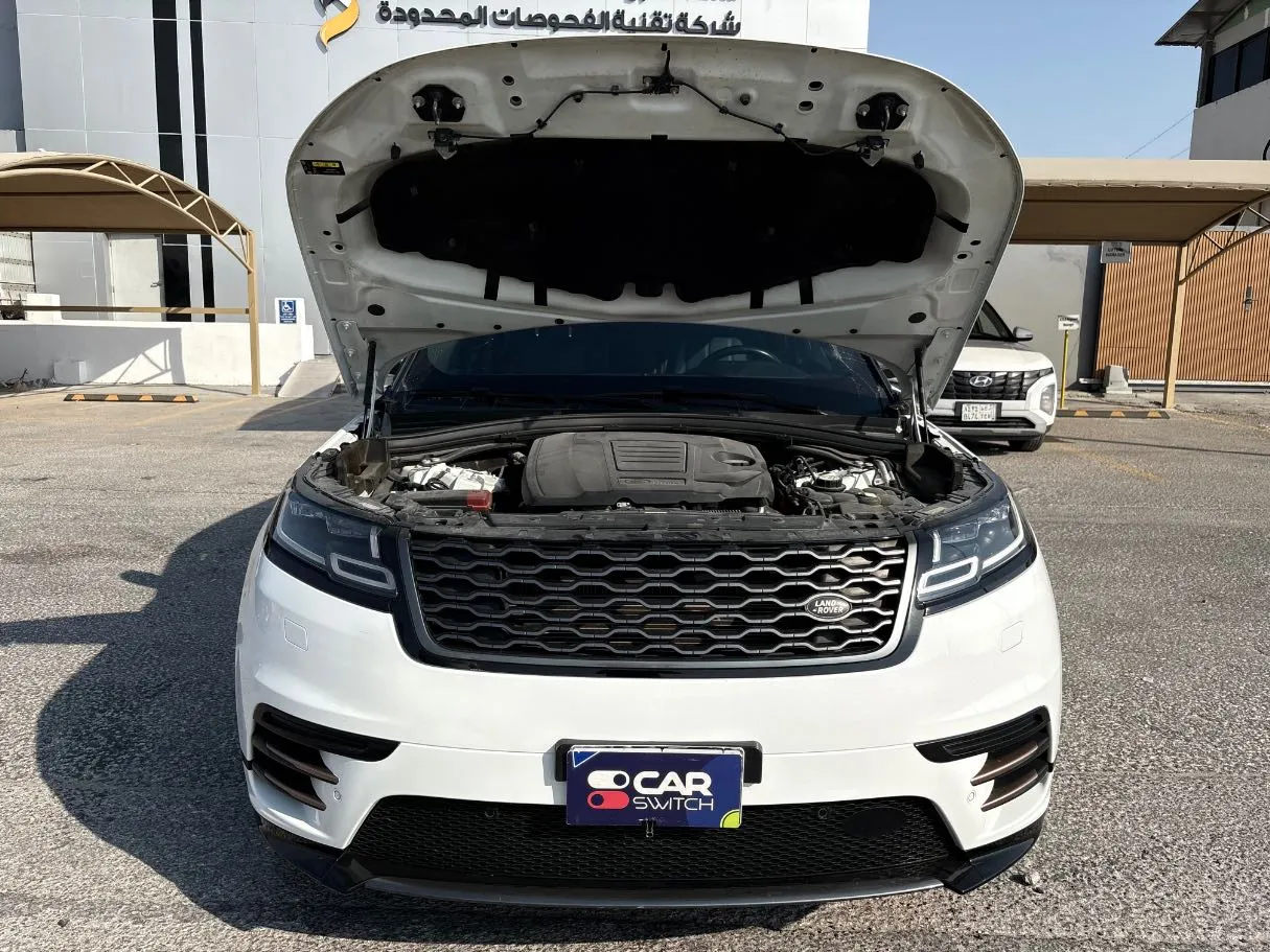 Car image 27