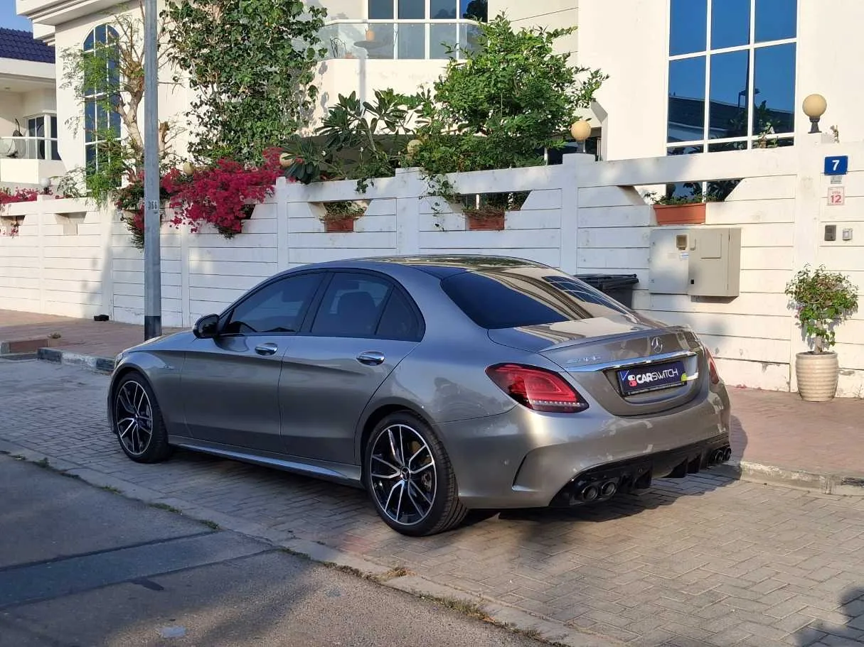 Car image 5