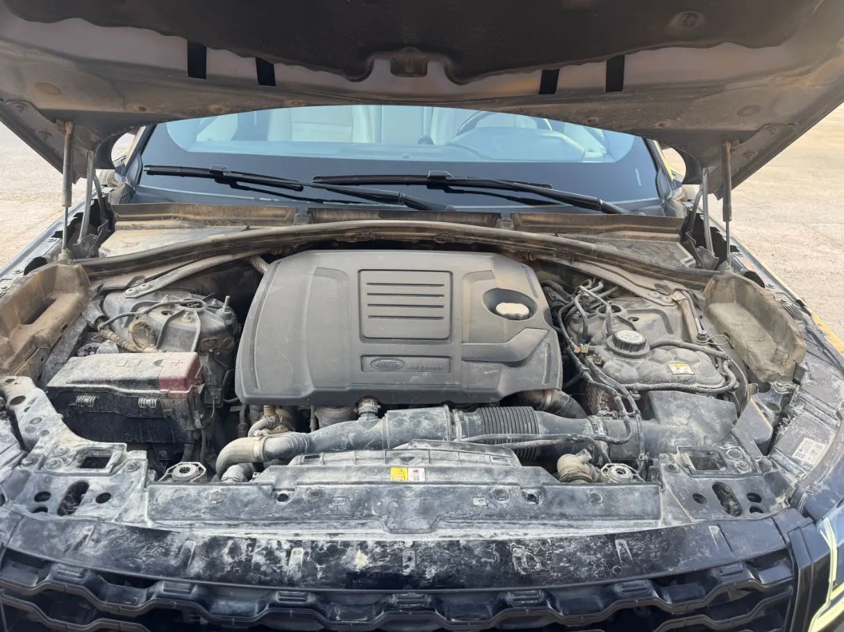 Car image 23
