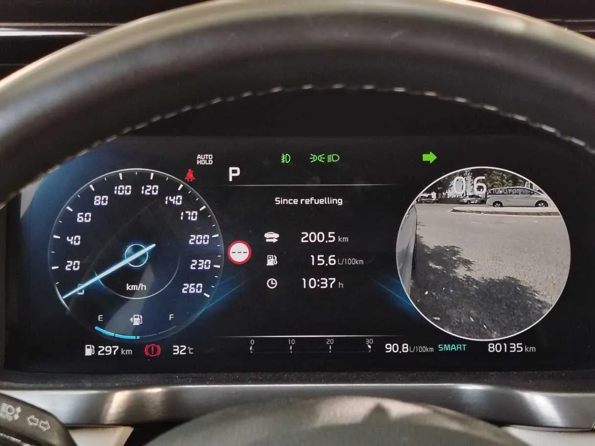Car image 28