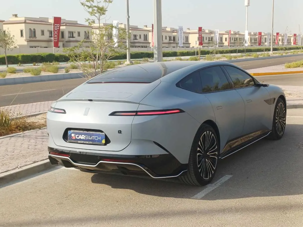 Car image 7