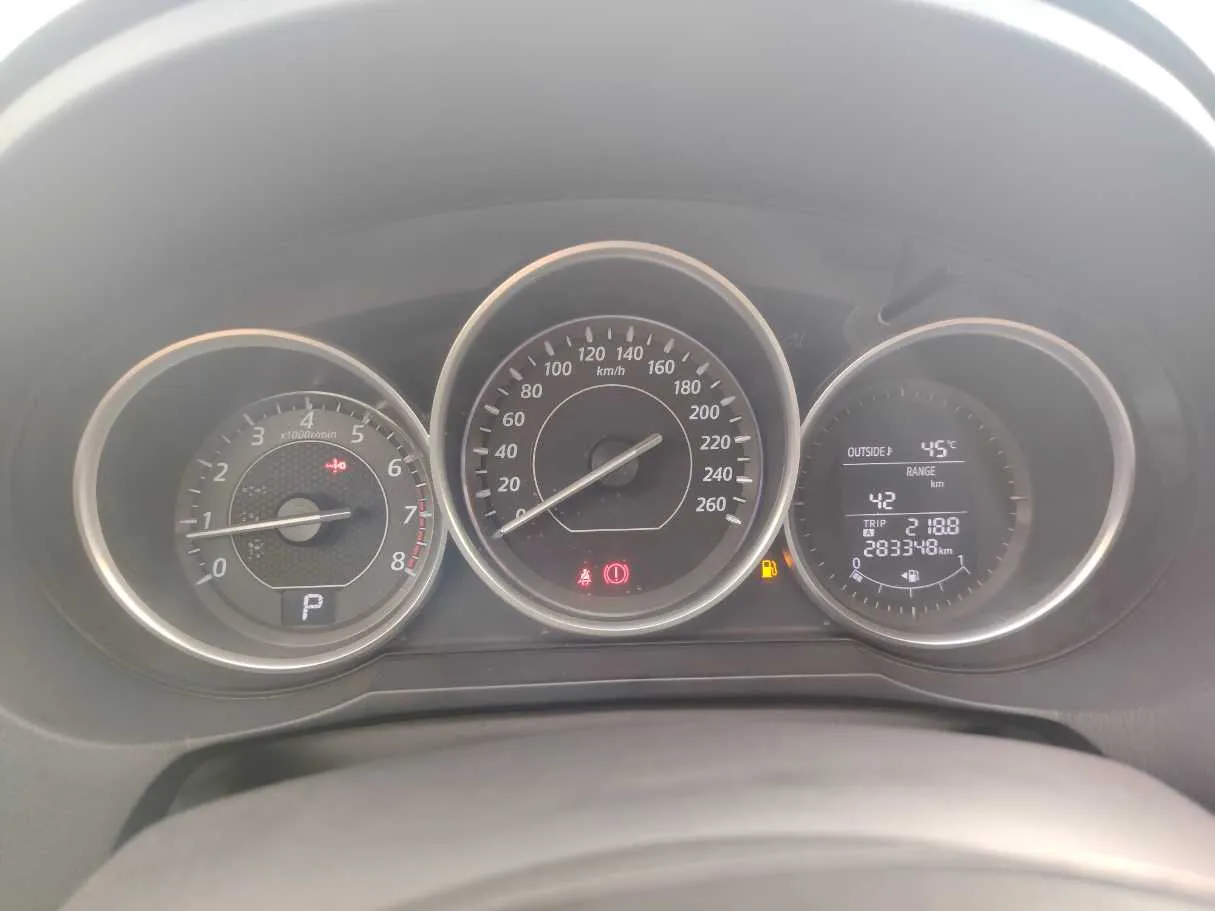 Car image 23