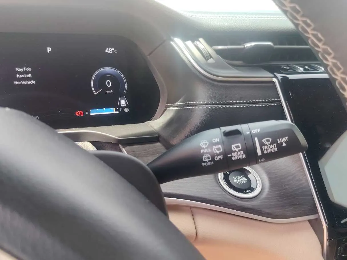 Car image 27