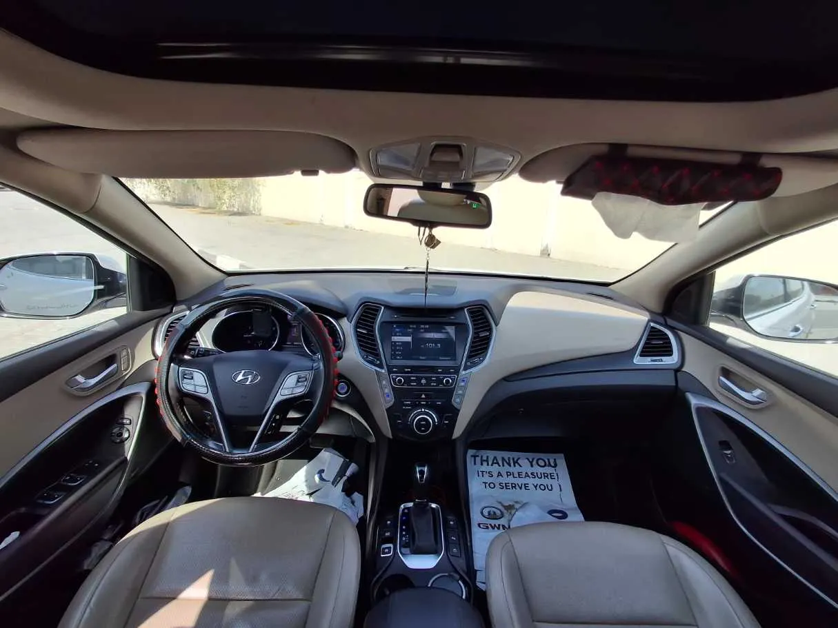Car image 18