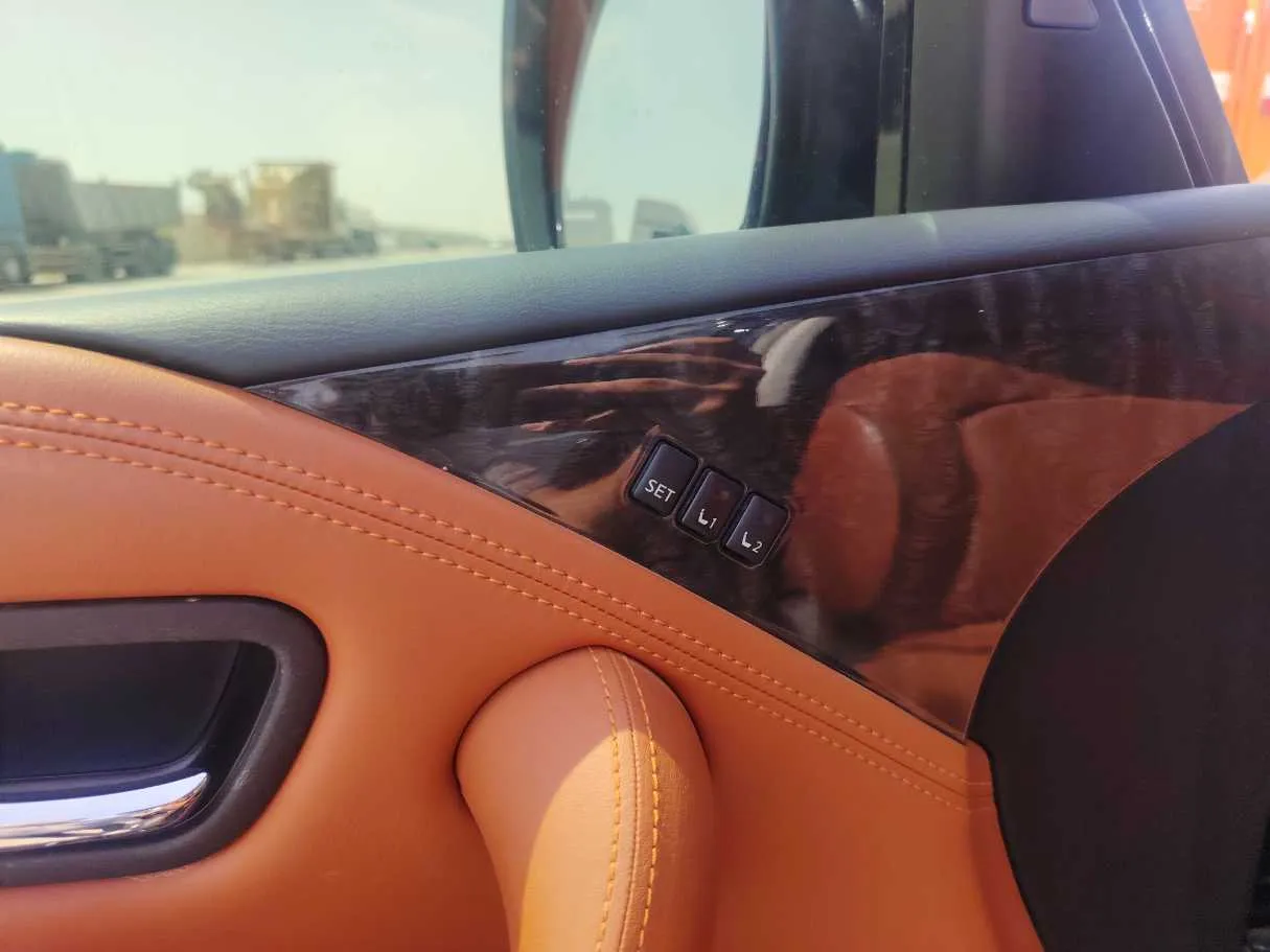 Car image 31