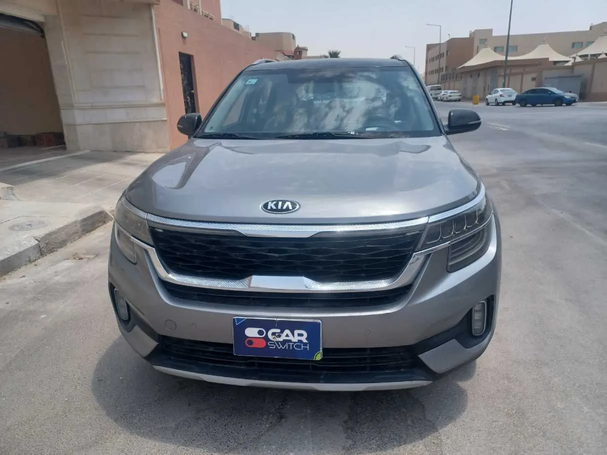 Car image 2