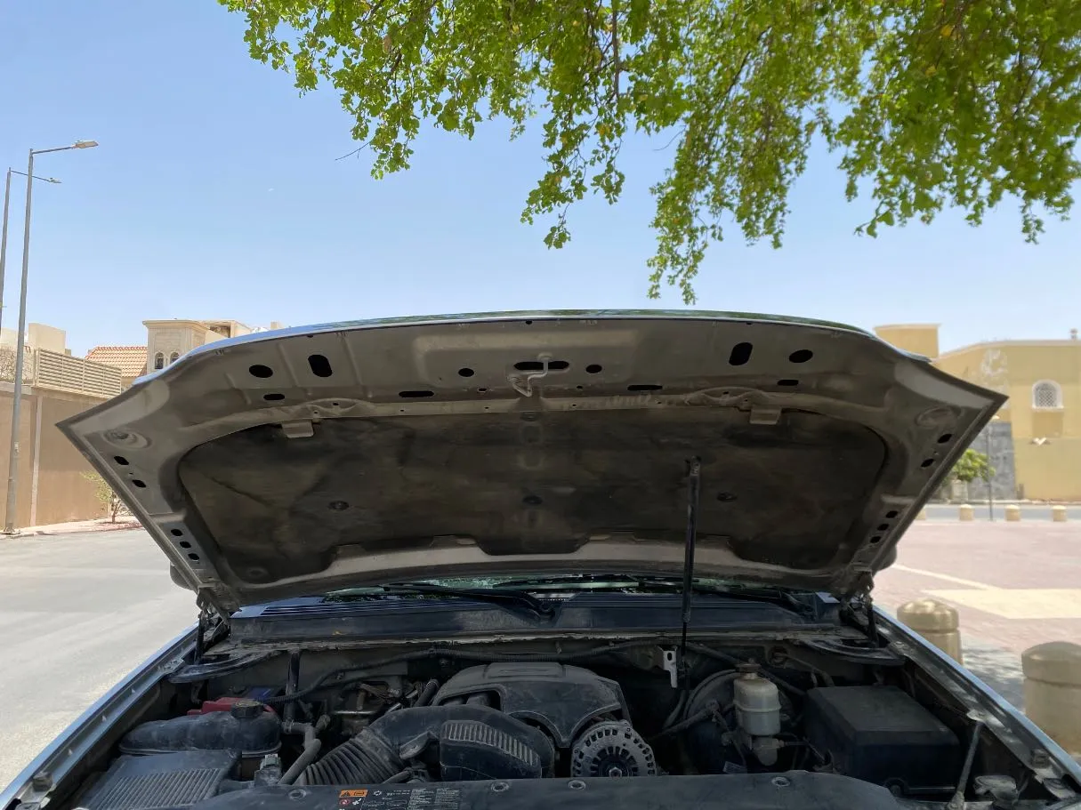 Car image 25