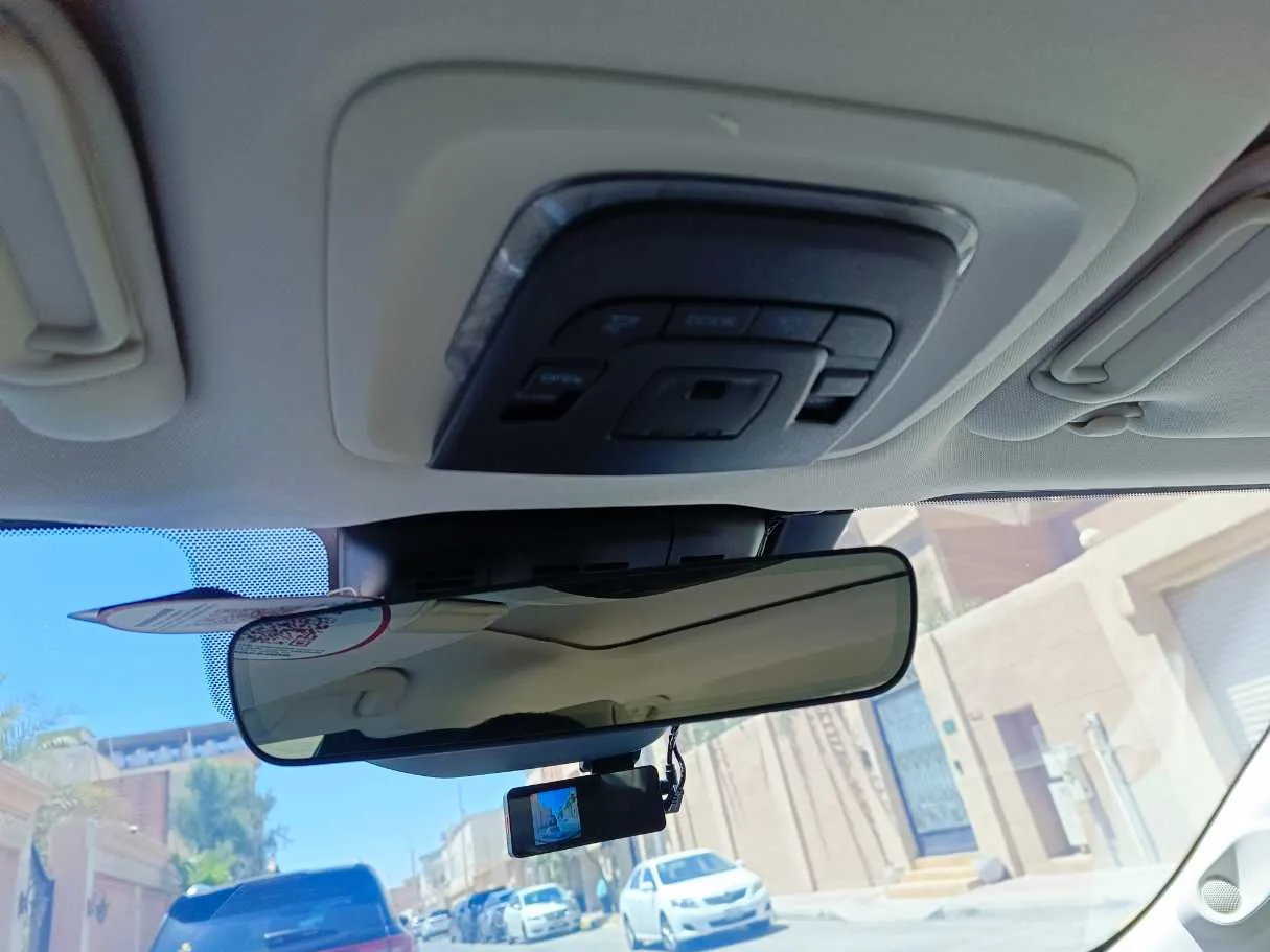 Car image 32
