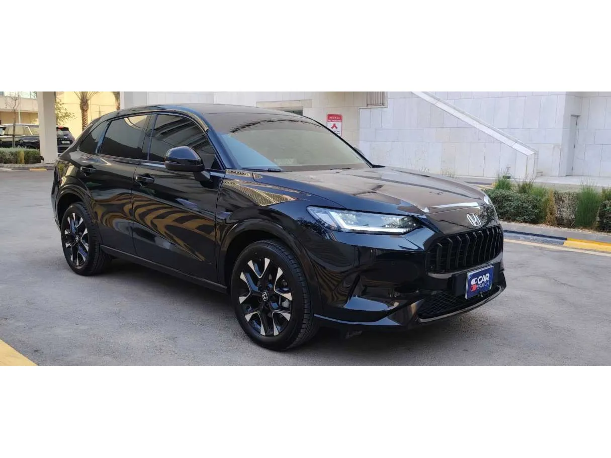 Car image 3