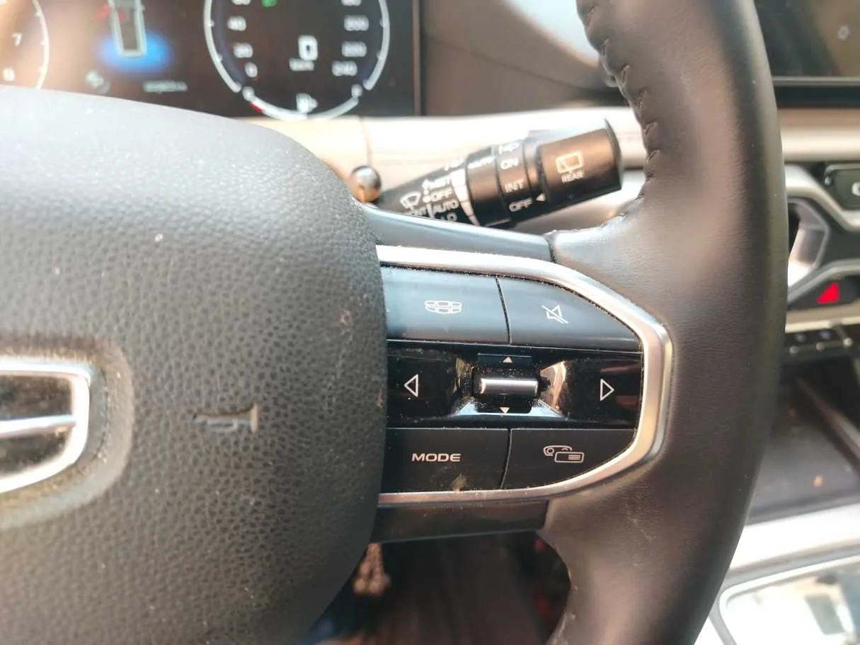 Car image 43