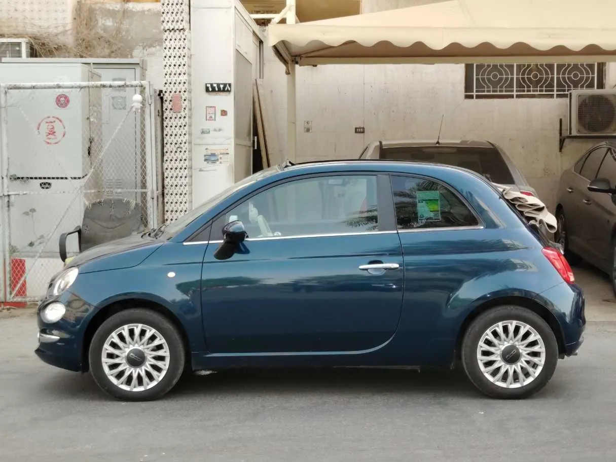 Car image 10