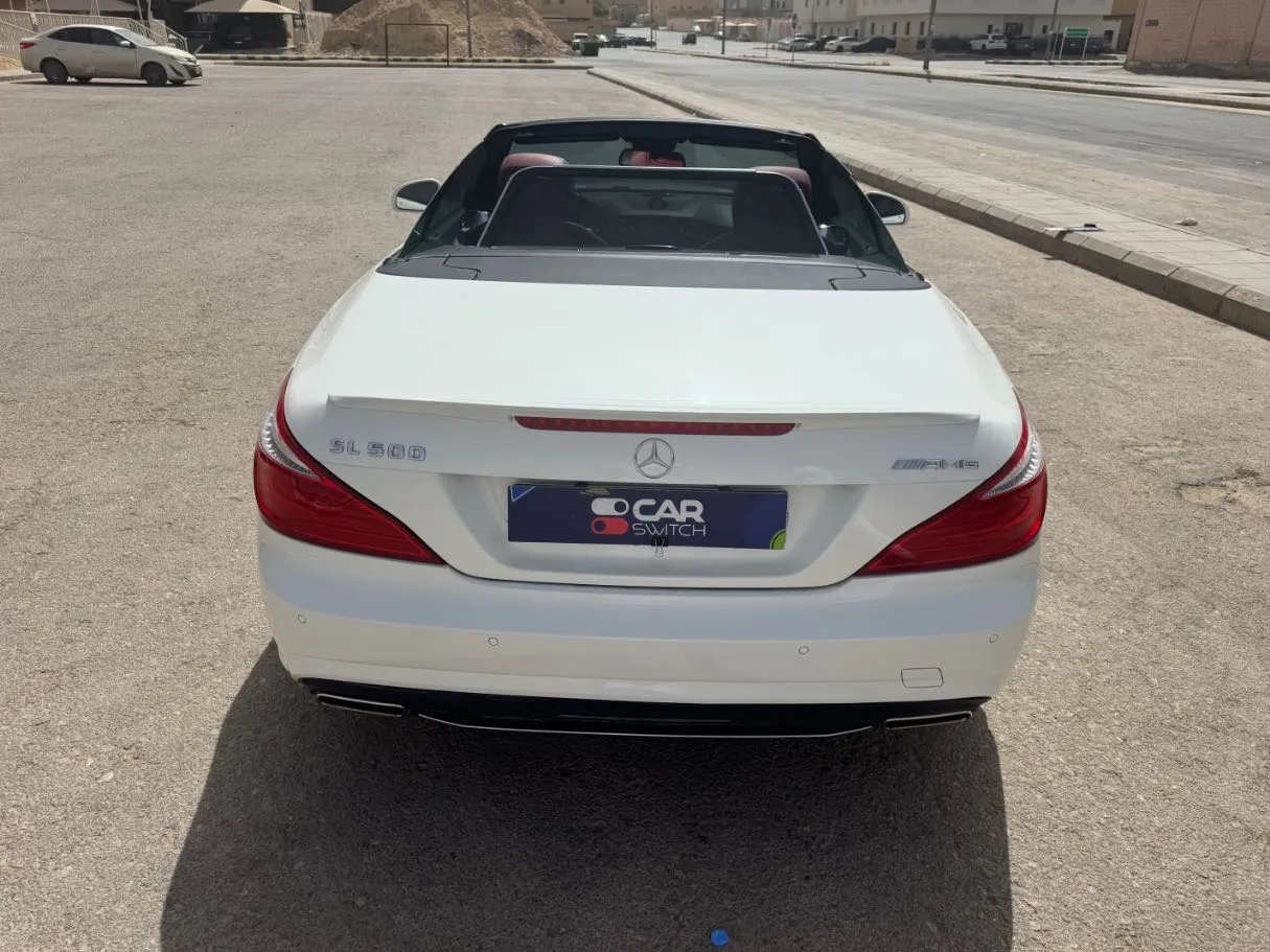 Car image 7