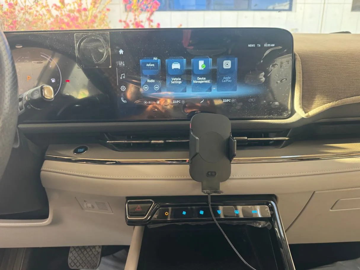 Car image 16