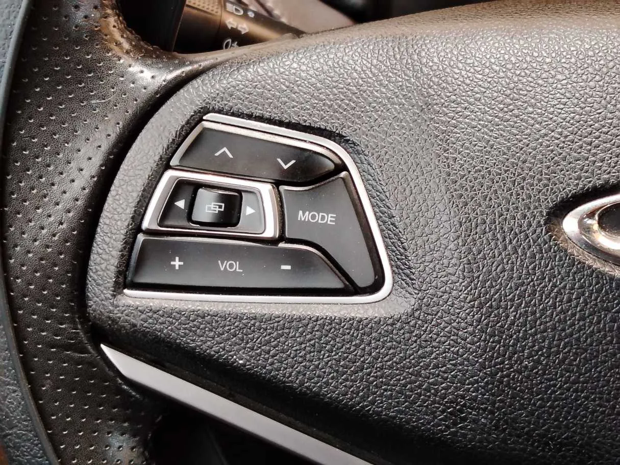 Car image 29