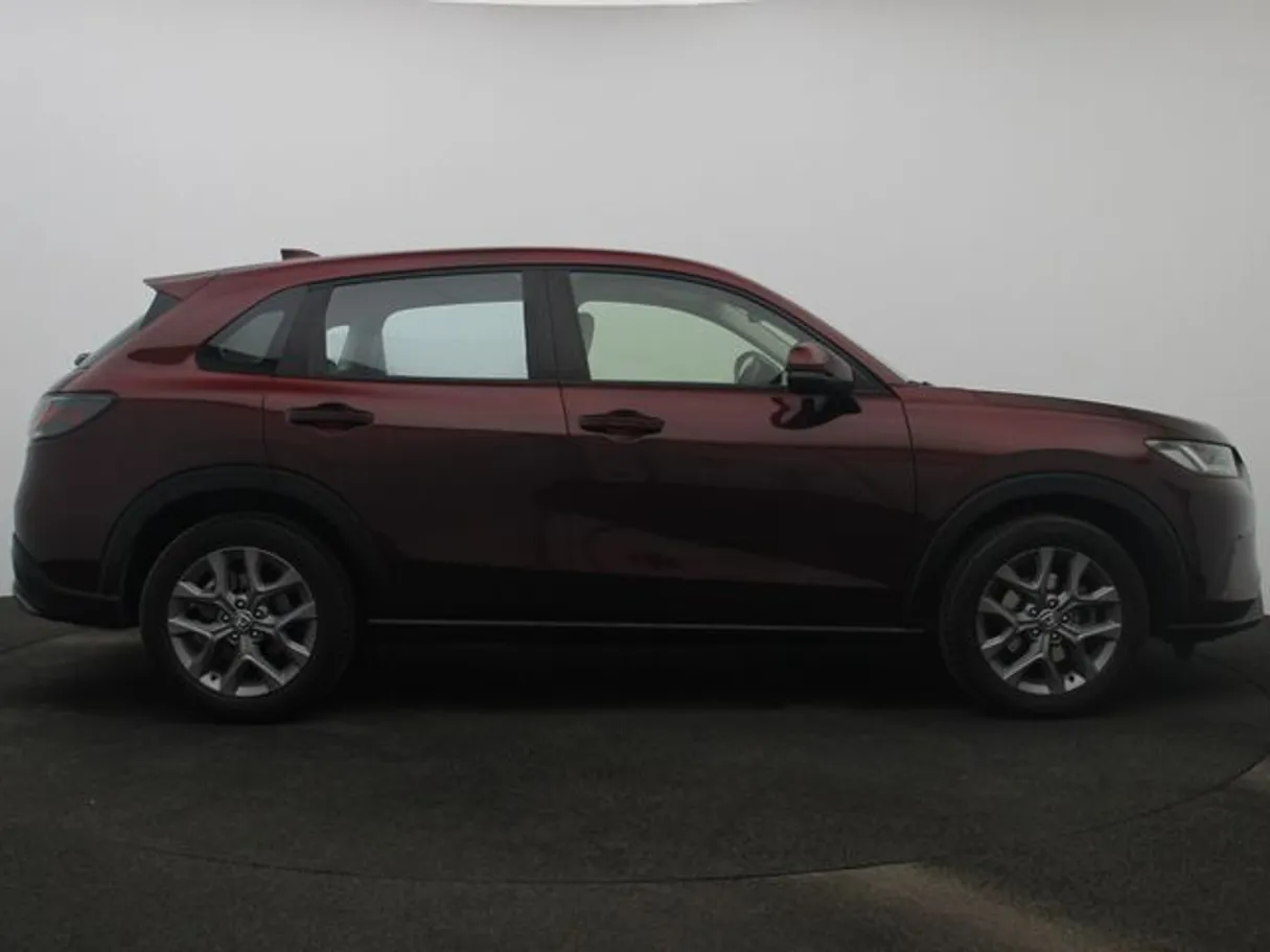 Car image 13