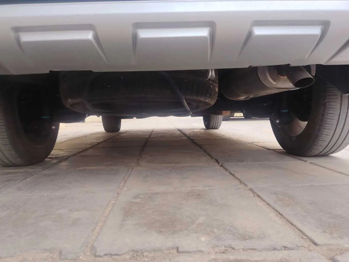 Car image 33
