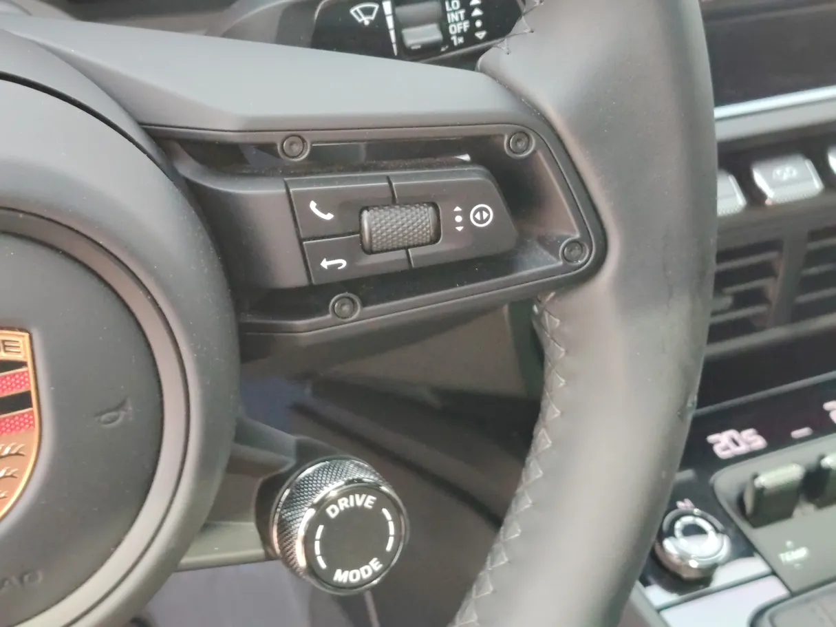 Car image 31