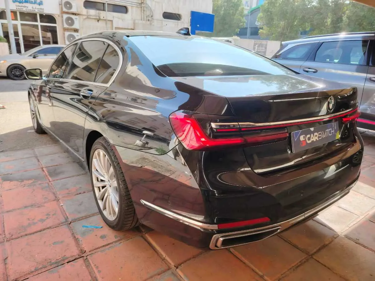 Car image 7
