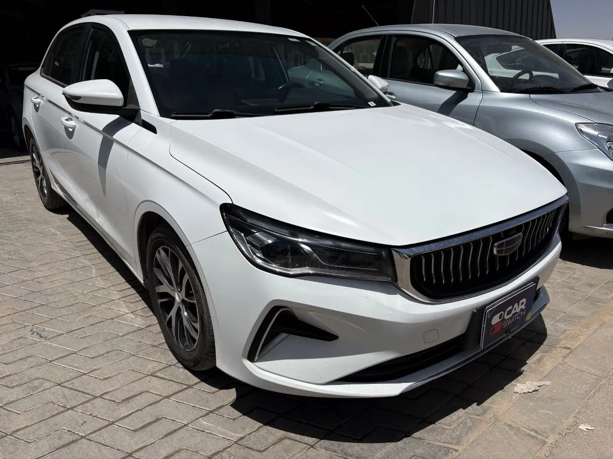 Car image 3
