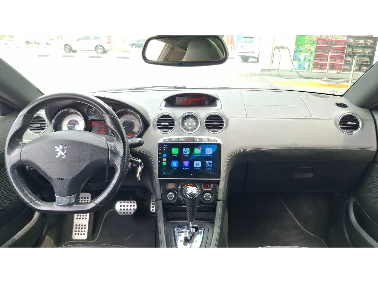 Car image 17