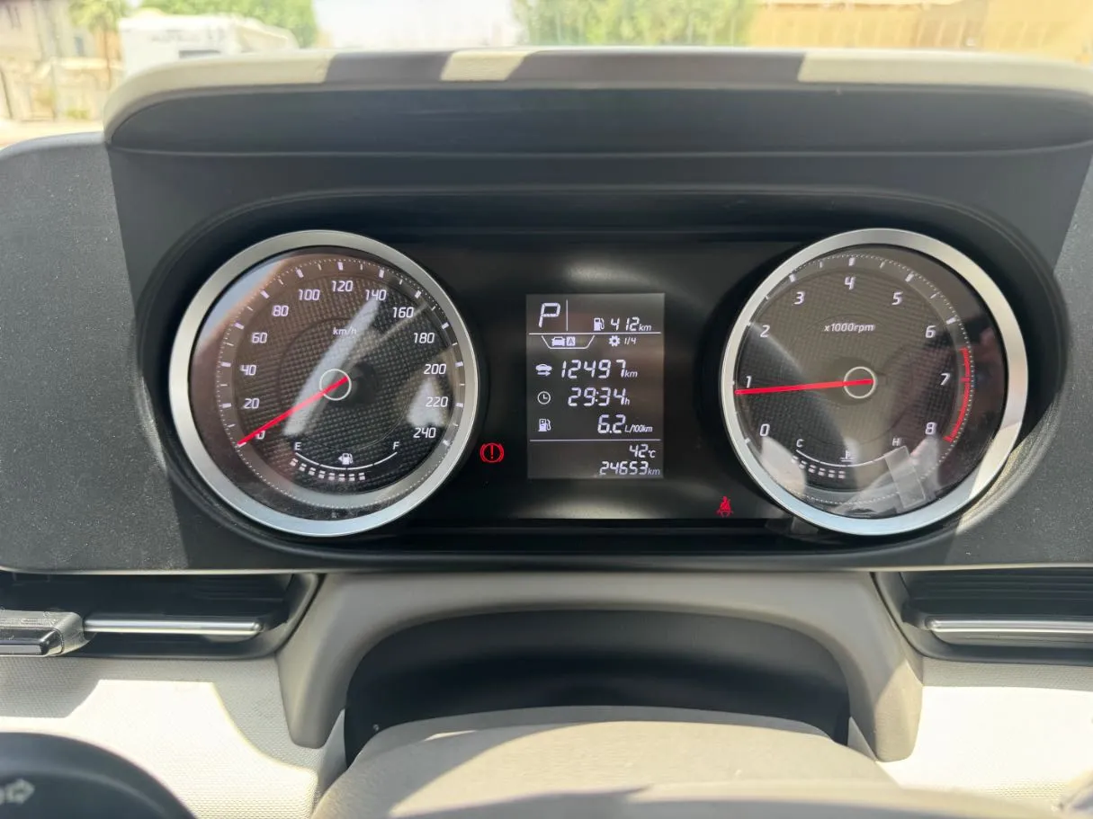 Car image 17