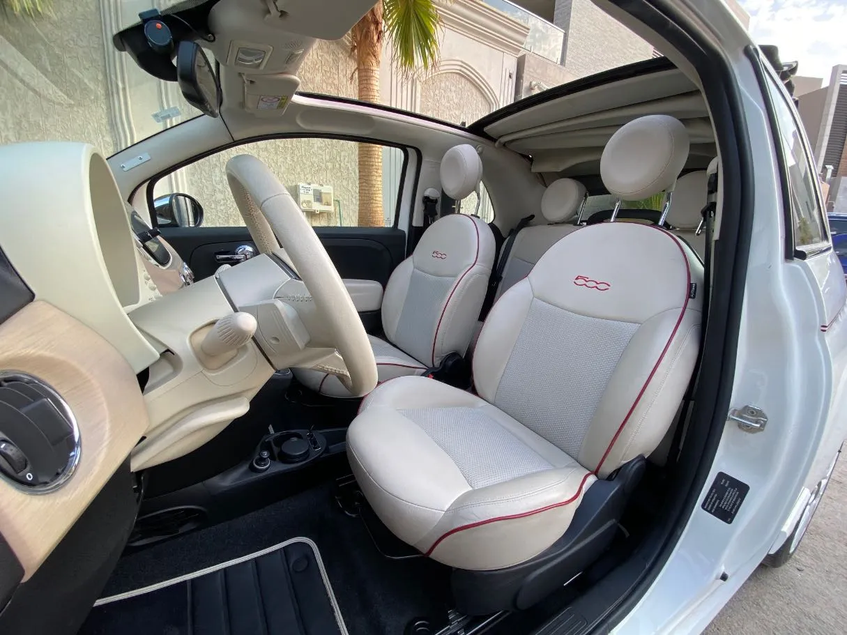 Car image 11