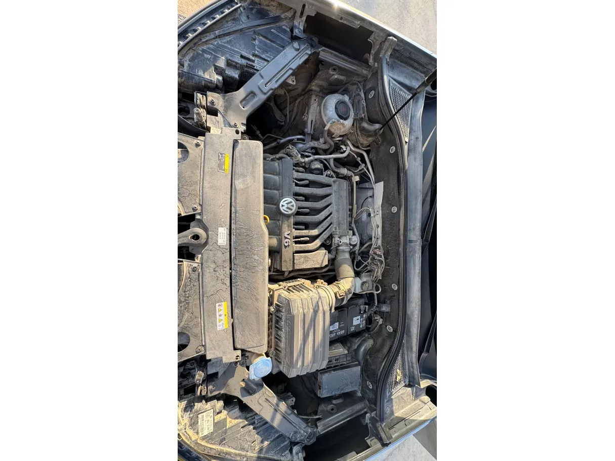 Car image 29