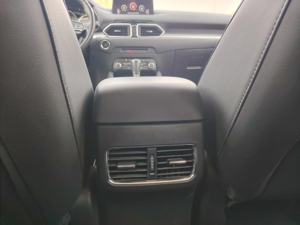 Car image 25