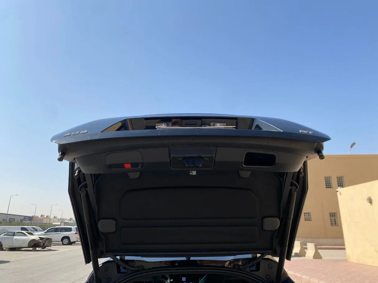Car image 21