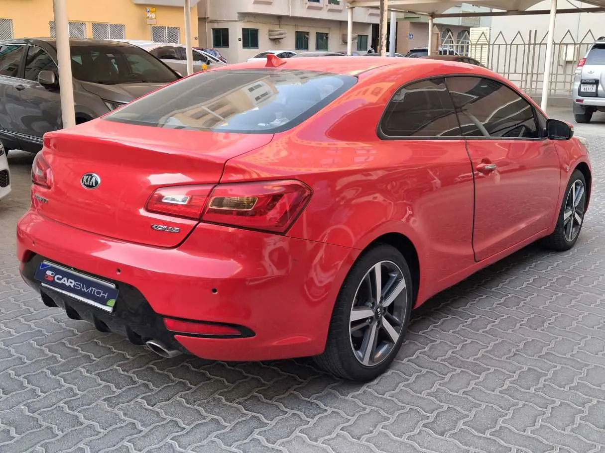 Car image 5