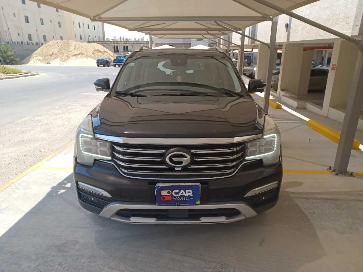 Car image 2
