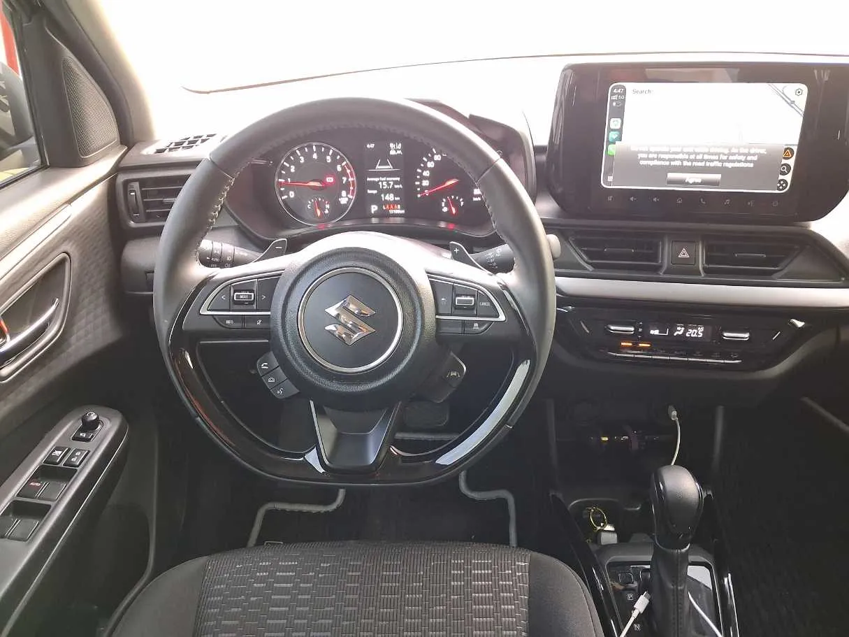Car image 17