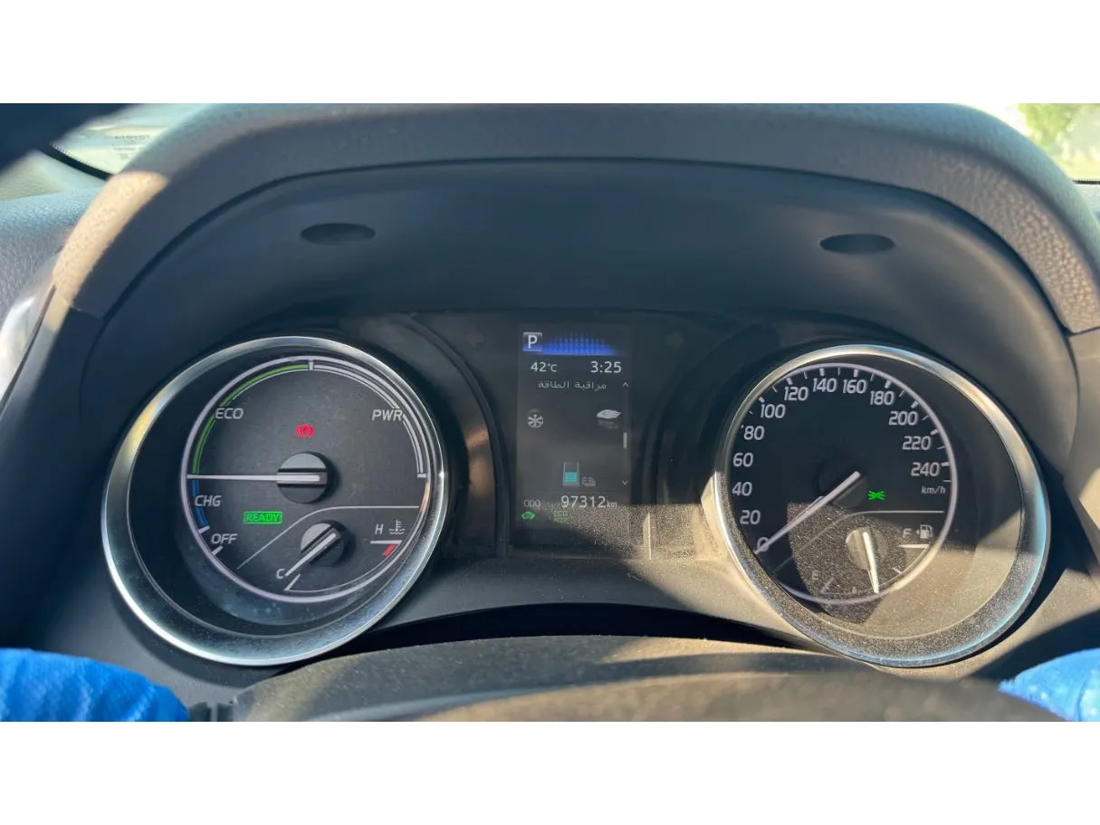 Car image 18
