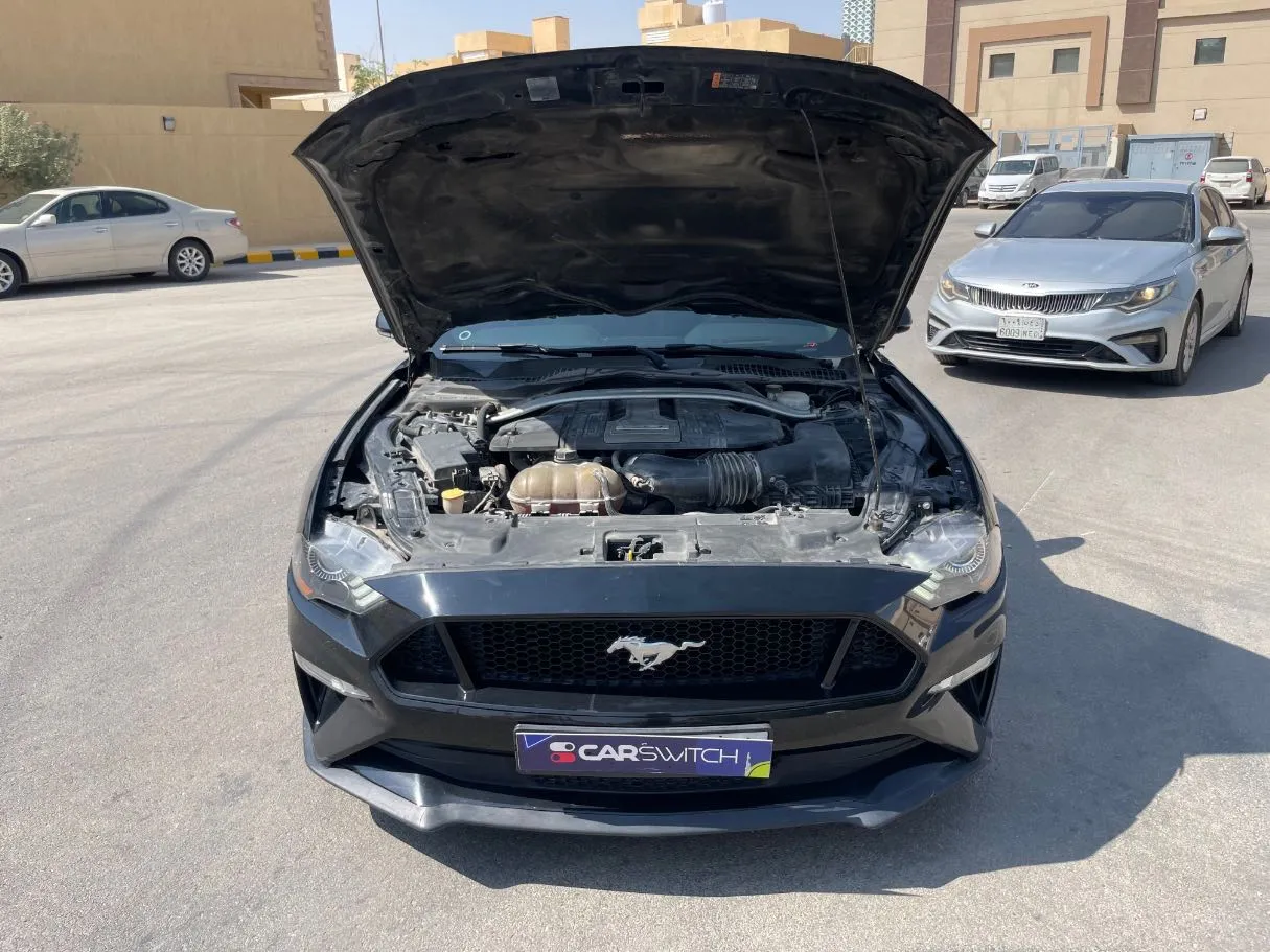Car image 16