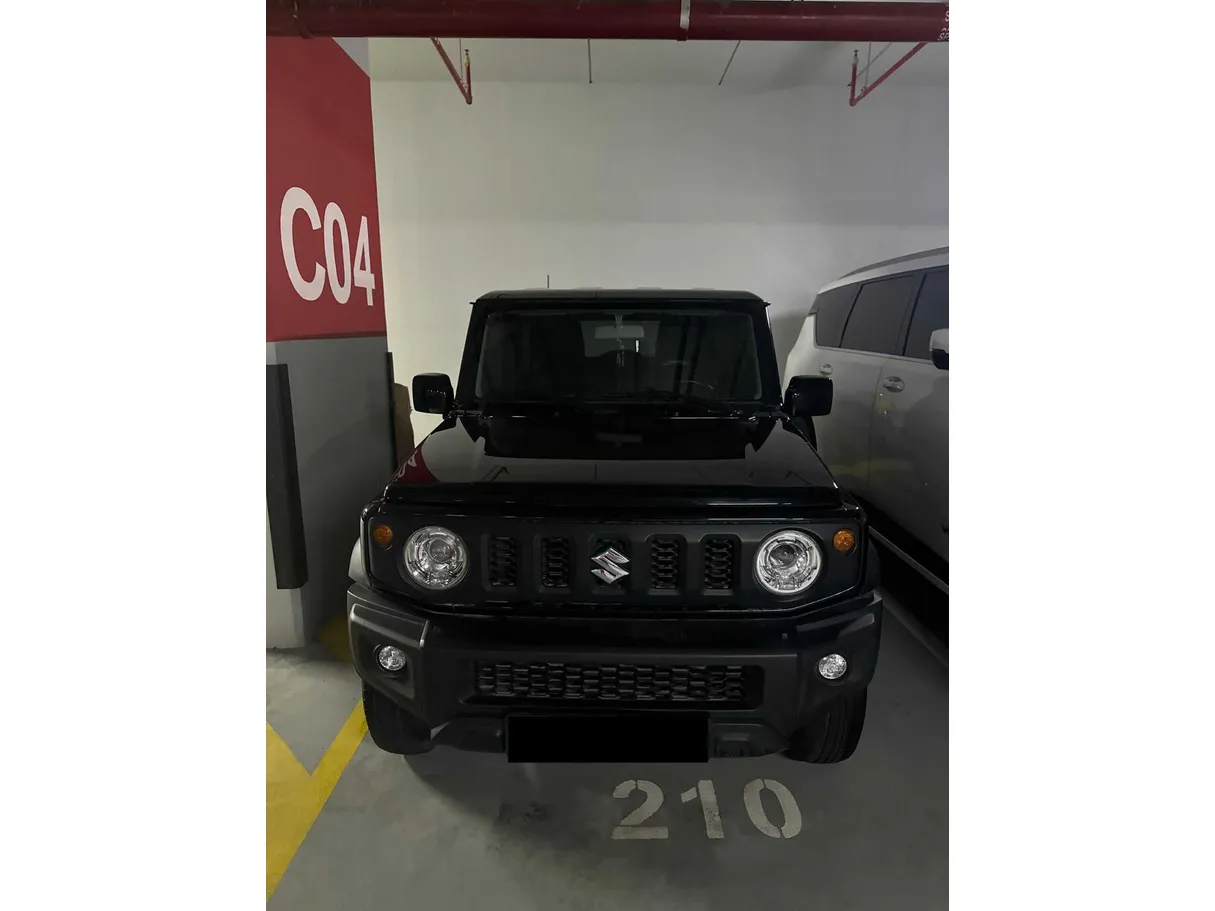 Car image 3