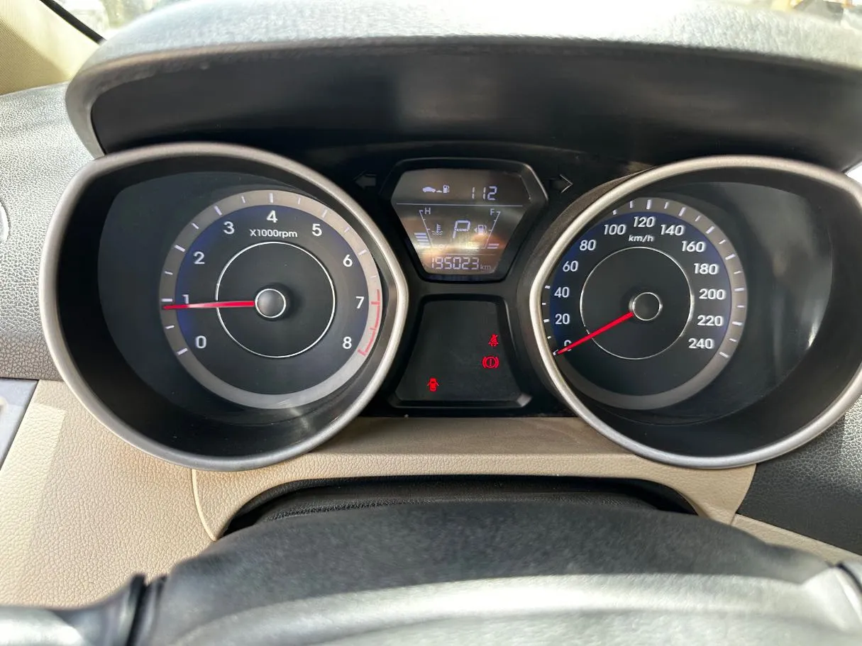 Car image 21