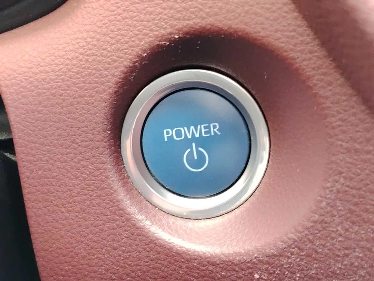 Car image 28