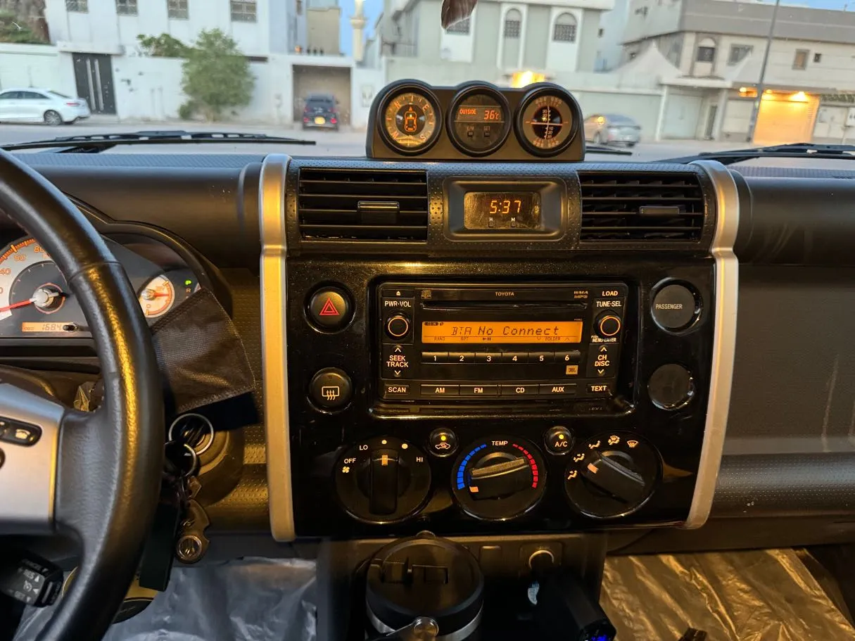 Car image 17
